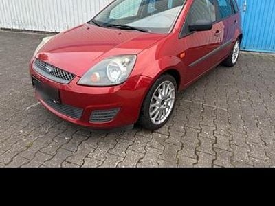 Orange Gebraucht 2007 Ford Fiesta Kleinwagen | 2.480 € (Teuer)
