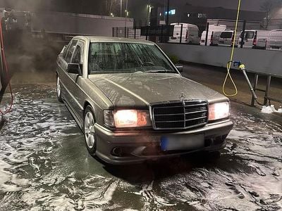 Gebraucht Mercedes 190 122 PS (89 kW) 1988 Grau Limousine