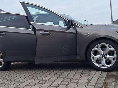 Gebraucht Ford Mondeo Titanium 200 PS (147 kW) 2014 Andere farben Kombi