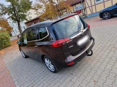 Gebraucht Opel Zafira Tourer 161 PS (118 kW) 2012 Braun Van / Kleinbus