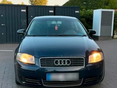 Gebraucht Audi A3 131 PS (96 kW) 2004 Blau Kleinwagen