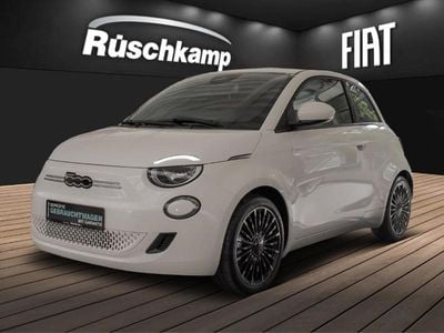 Usata Fiat 500e Icon 86 kW (118 CV) 2023 Bianco Utilitaria