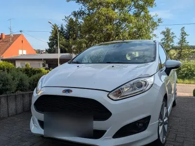Gebraucht Ford Fiesta ST-Line 140 PS (102 kW) 2017 Weiß Kleinwagen