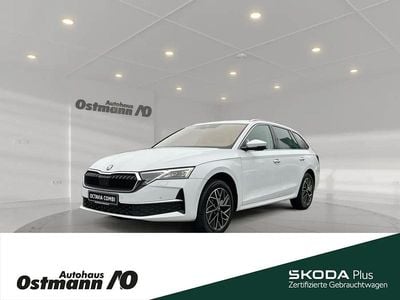 Moonweiß metallic Gebraucht 2020 Skoda Octavia Selection Kombi | 38.490 €