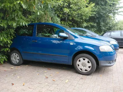 Gebraucht VW Fox 55 PS (40 kW) 2005 Blau Kleinwagen