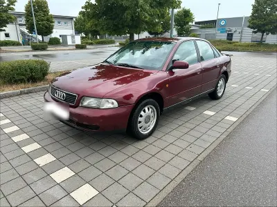 Gebraucht Audi A4 101 PS (74 kW) 1998 Rot Limousine