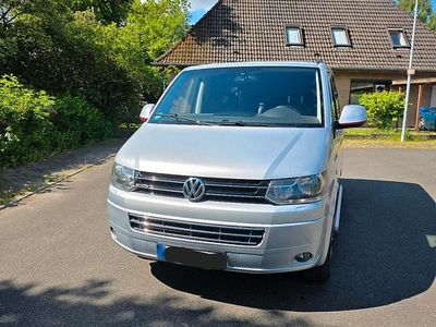 Second-hand VW T5 Highline 179 CP (131 kW) 2010 Argintiu Van