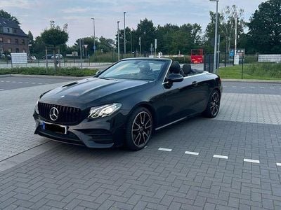 Usata Mercedes E200 AMG 184 CV (135 kW) 2018 Nero Cabrio