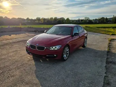 Gebraucht BMW 328 Sport Line 245 PS (180 kW) 2012 Rot Limousine