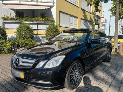Mercedes E200
