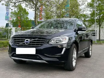 Gebraucht Volvo XC60 Summum 150 PS (110 kW) 2017 Schwarz SUV