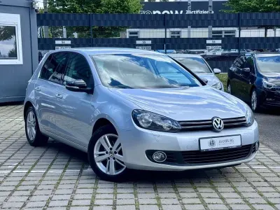 Gebraucht VW Golf VII Match 105 PS (77 kW) 2012 Silber Limousine