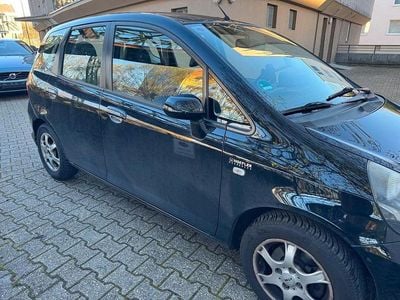 Second-hand Honda Jazz 77 CP (56 kW) 2006 Negru Hatchback