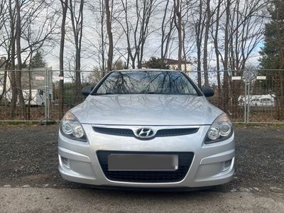 gebraucht Hyundai i30 1.4 blue Klima PDC 1.Hand