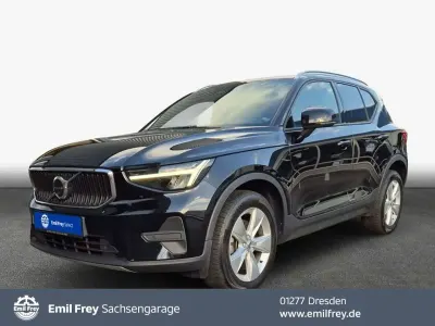 Gebraucht Volvo XC40 Core 163 PS (119 kW) 2023 Schwarz SUV