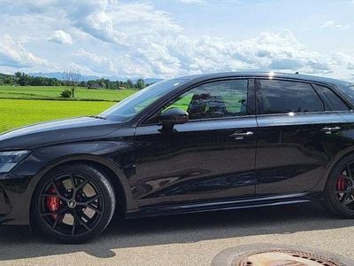 Gebraucht Audi RS3 Ambiente 400 PS (294 kW) 2022 Schwarz Limousine