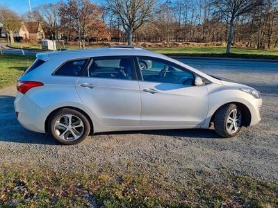 Usata Hyundai i30 YES! 101 CV (74 kW) 2016 Argento Station wagon