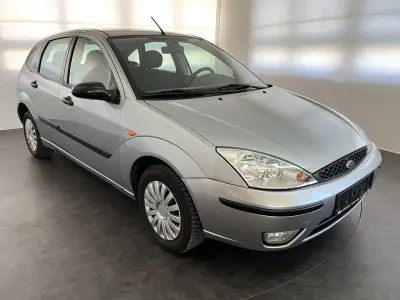 Gebraucht Ford Focus Viva 101 PS (74 kW) 2004 Silber Limousine