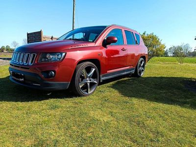 Begagnad Jeep Compass Limited 163 HK (119 kW) 2012 Röd SUV