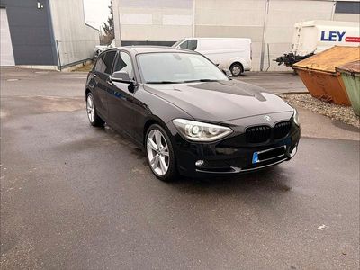Schwarz Gebraucht 2014 BMW 116 Kleinwagen | 11.000 € (Fairer Preis)