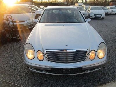 Mercedes E220