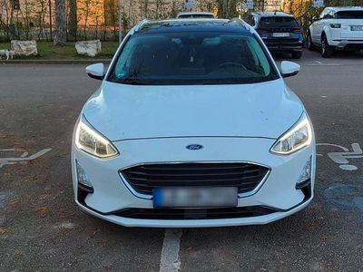 Usata Ford Focus 120 CV (88 kW) 2019 Bianco Station wagon