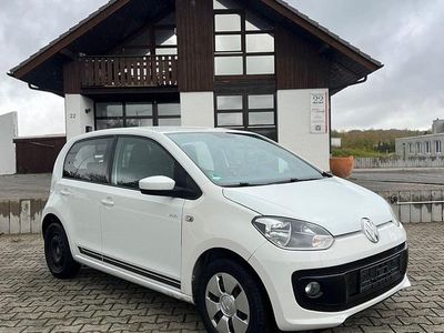 Weiß Gebraucht 2016 VW up! CLUB Kleinwagen | 4.690 € (Fairer Preis)