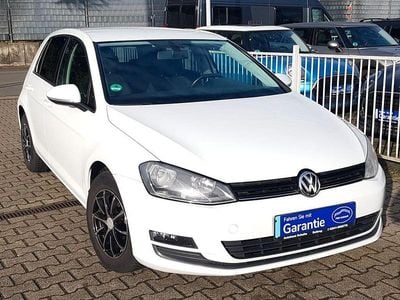 Weiß Gebraucht 2014 VW Golf VII Trendline Limousine | 7.980 € (Guter Preis)