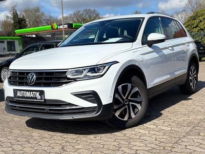 Gebraucht VW Tiguan Active 245 PS (180 kW) 2022 Weiß SUV