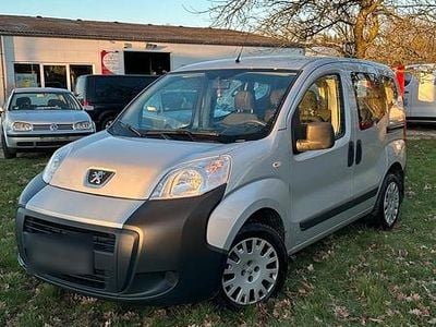 Gebraucht Peugeot Bipper 75 PS (55 kW) 2015 Silber Van / Kleinbus