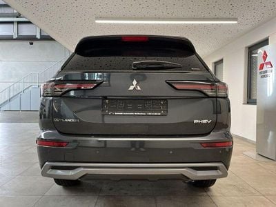 Nouă Mitsubishi Outlander P-HEV Top 306 CP (225 kW) 2025 Gri SUV