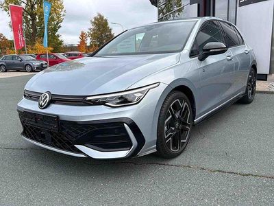 Neu VW Golf VIII R-line 150 PS (110 kW) 2025 Silber Limousine