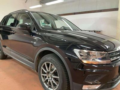 Gebraucht VW Tiguan Edition 150 PS (110 kW) 2017 Schwarz SUV
