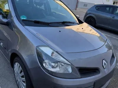 Gebraucht Renault Clio GrandTour Dynamique 101 PS (74 kW) 2008 Grau Kombi