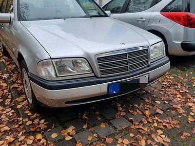 Mercedes C180