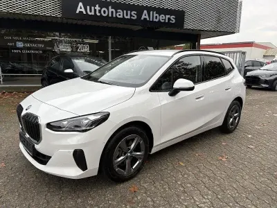 Gebraucht BMW 218 Active Tourer Comfort Edition 136 PS (100 kW) 2024 Alpinweiss iii Van / Kleinbus