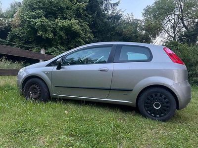 Gebraucht Fiat Punto Dynamic 77 PS (56 kW) 2007 Silber Kleinwagen