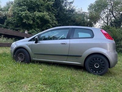 Silber Gebraucht 2007 Fiat Punto Dynamic Kleinwagen | 2.999 € (Teuer)