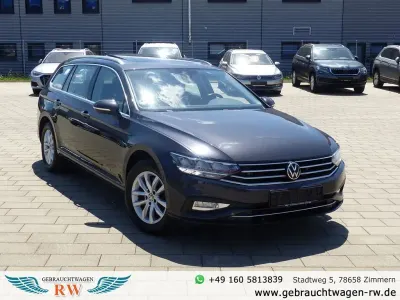Gebraucht VW Passat 150 PS (110 kW) 2022 Grau Kombi