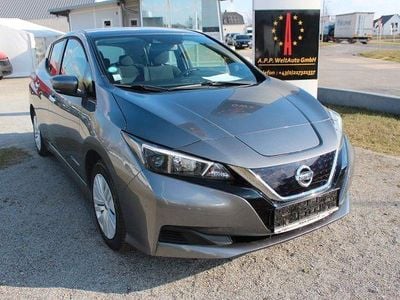 Gebraucht Nissan Leaf N-Connecta 110 kW (150 PS) 2019 Grau Kleinwagen