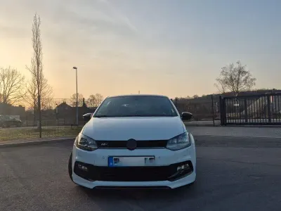 Usata VW Polo R-line 110 CV (80 kW) 2017 Bianco Utilitaria