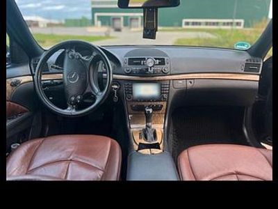 Usata Mercedes E320 Avantgarde 224 CV (164 kW) 2007 Nero Station wagon
