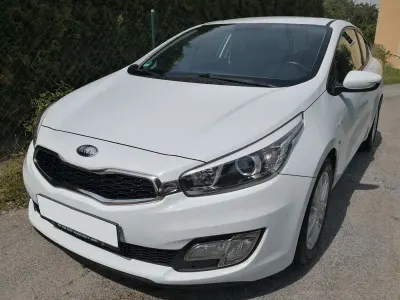 Gebraucht Kia ProCeed Edition 7 135 PS (99 kW) 2013 Weiß Kleinwagen