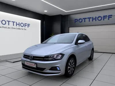 Używany VW Polo Active 90 KM (66 kW) 2021 Srebrny Hatchback
