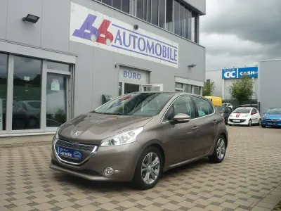 Gebraucht Peugeot 208 Allure 92 PS (67 kW) 2012 Grau Kleinwagen
