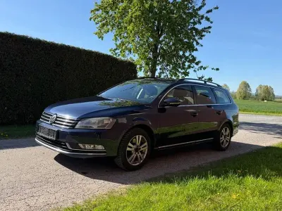 Usata VW Passat Comfortline 170 CV (125 kW) 2011 Blu Station wagon