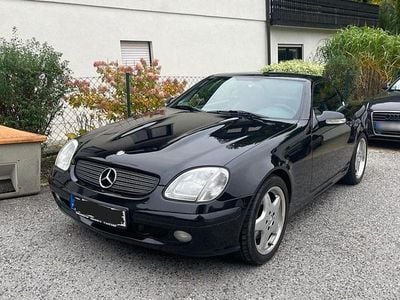 Usata Mercedes SLK320 218 CV (160 kW) 2000 Nero Cabrio