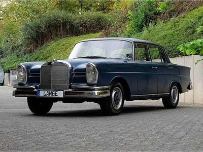 Gebraucht Mercedes 220 120 PS (88 kW) 1963 Blau Limousine
