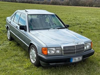 Gebraucht Mercedes 190 136 PS (100 kW) 1990 Blau Limousine