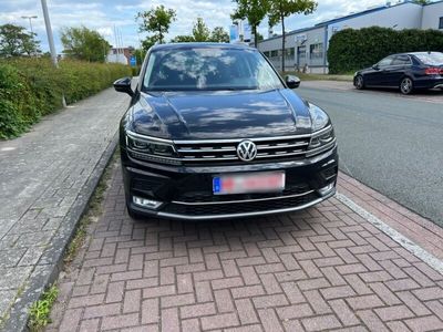 gebraucht VW Tiguan 2.0 TDI SCR DSG AHK PANO 4MOTION Highline